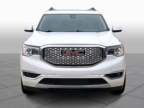 Used 2017 GMC Acadia Denali w/ Technology Package image 4