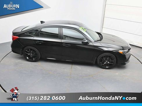 Used 2023 Honda Civic Sport image 29