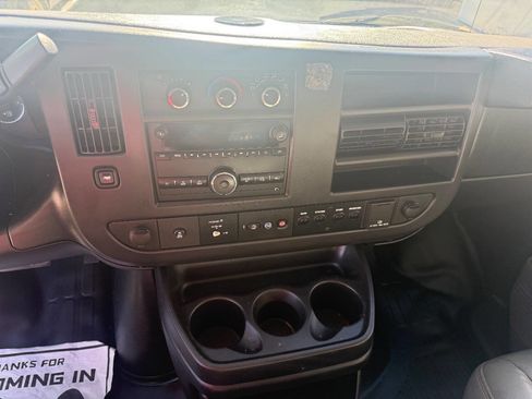 Used 2015 Chevrolet Express 2500 image 16