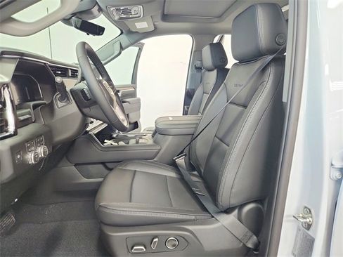 New 2026 GMC Sierra 2500 Denali w/ Denali Reserve Package image 19
