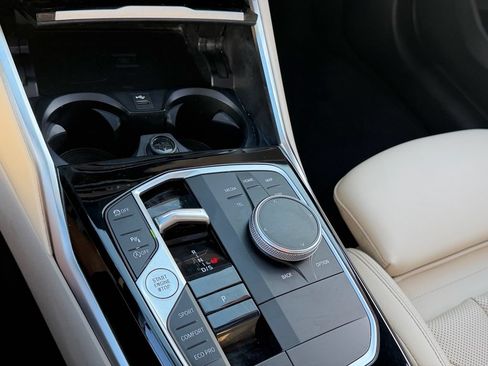 Used 2023 BMW 330i Sedan w/ Premium Package RWD image 22