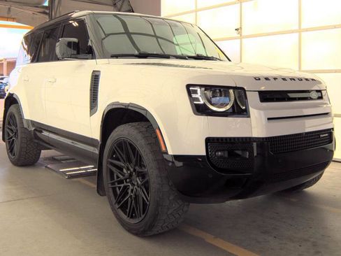Used 2023 Land Rover Defender 110 X-Dynamic SE AWD/4WD image 1