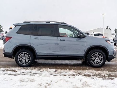 Used 2024 Honda Passport TrailSport image 8