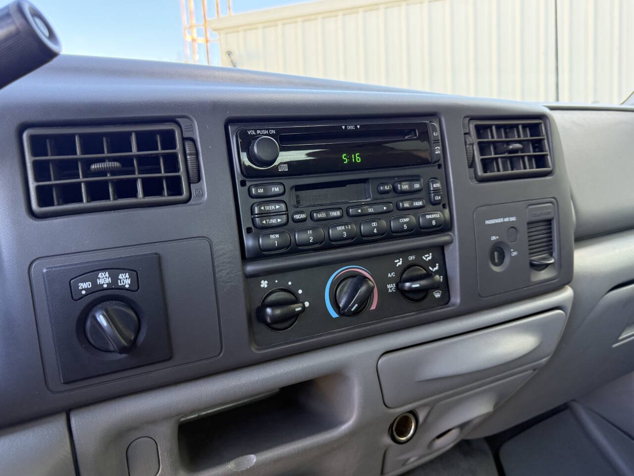 Used 2002 Ford F250 XLT AWD/4WD image 41