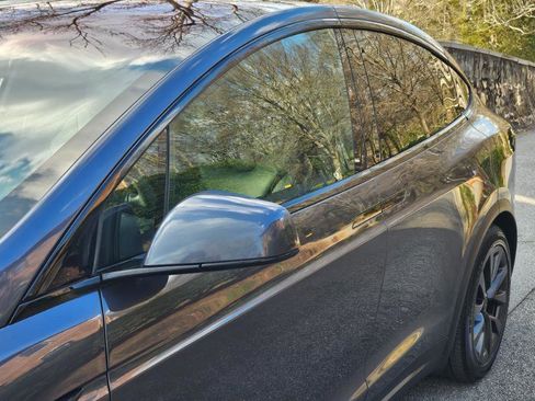 Used 2023 Tesla Model X image 23