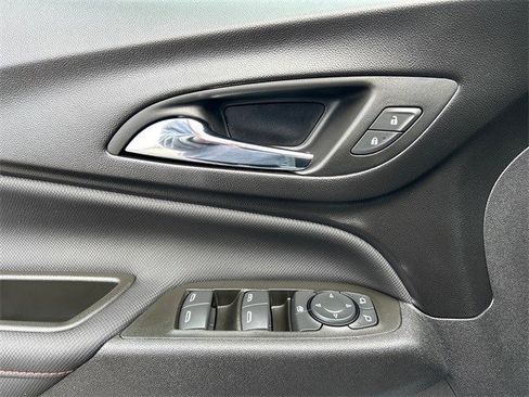 Used 2024 Chevrolet Equinox RS image 19