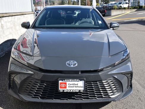 Certified 2025 Toyota Camry SE image 2