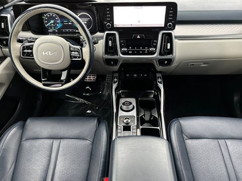Used 2022 Kia Sorento SX Prestige image 14