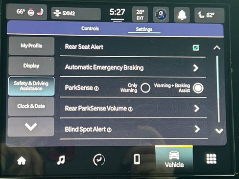 New 2025 Jeep Grand Cherokee Altitude image 6