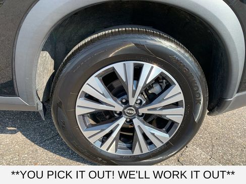 Used 2023 Nissan Rogue SV AWD/4WD image 10