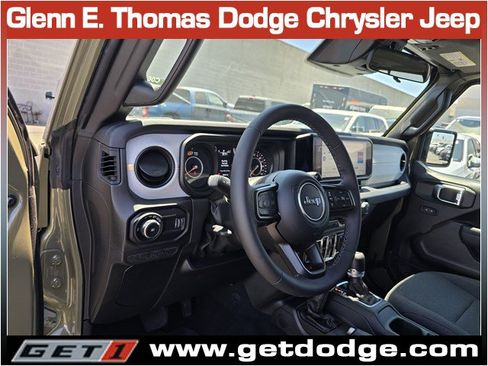 Used 2026 Jeep Wrangler Unlimited Sport AWD/4WD image 13