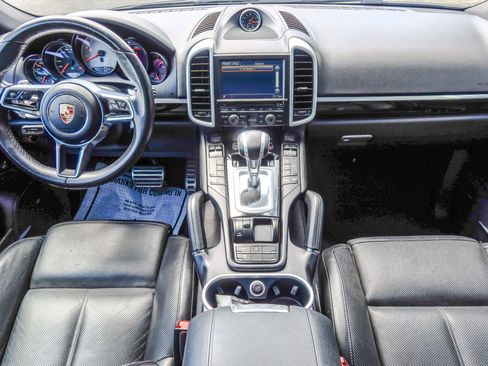 Used 2016 Porsche Cayenne S w/ Premium Plus Package AWD/4WD image 16