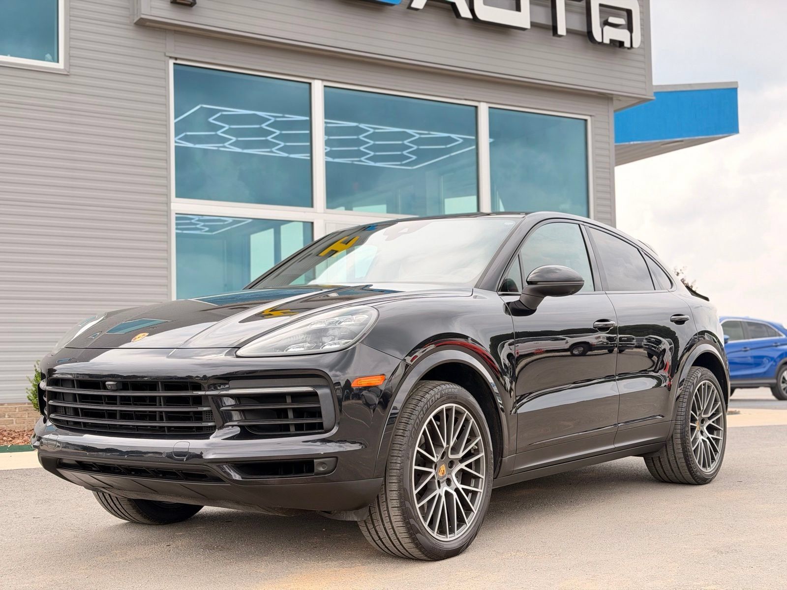 Used 2021 Porsche Cayenne Coupe AWD/4WD image 18