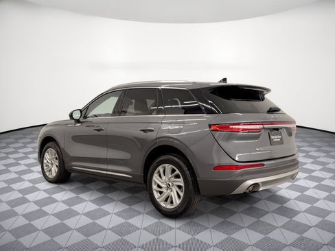 Used 2022 Lincoln Corsair FWD image 3