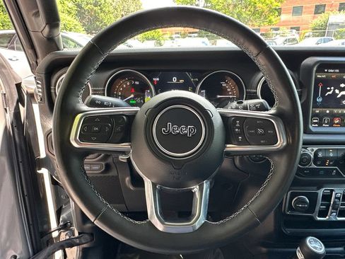 Used 2023 Jeep Wrangler Unlimited Sahara w/ Cold Weather Group AWD/4WD image 30