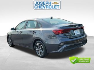 Used 2023 Kia Forte LXS FWD video 3