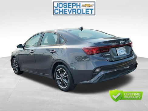 Used 2023 Kia Forte LXS FWD image 3