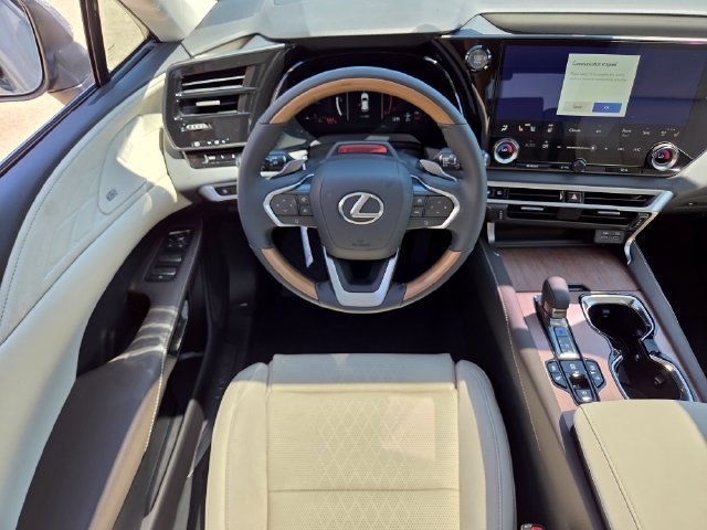New 2026 Lexus RX 350 AWD w/ Convenience Package image 4
