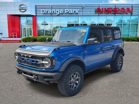 Used 2023 Ford Bronco Badlands AWD/4WD image 4