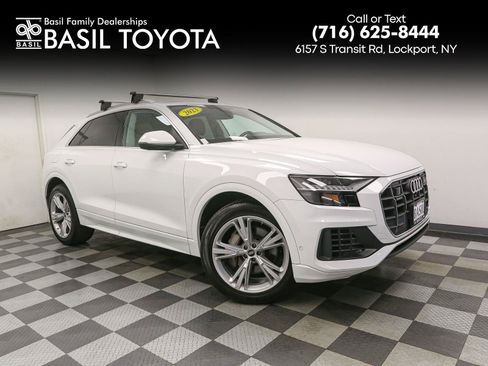 Used 2023 Audi Q8 Premium w/ Convenience Package AWD/4WD image 1