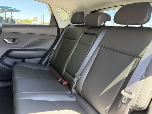 Used 2025 Hyundai Kona Limited FWD image 36