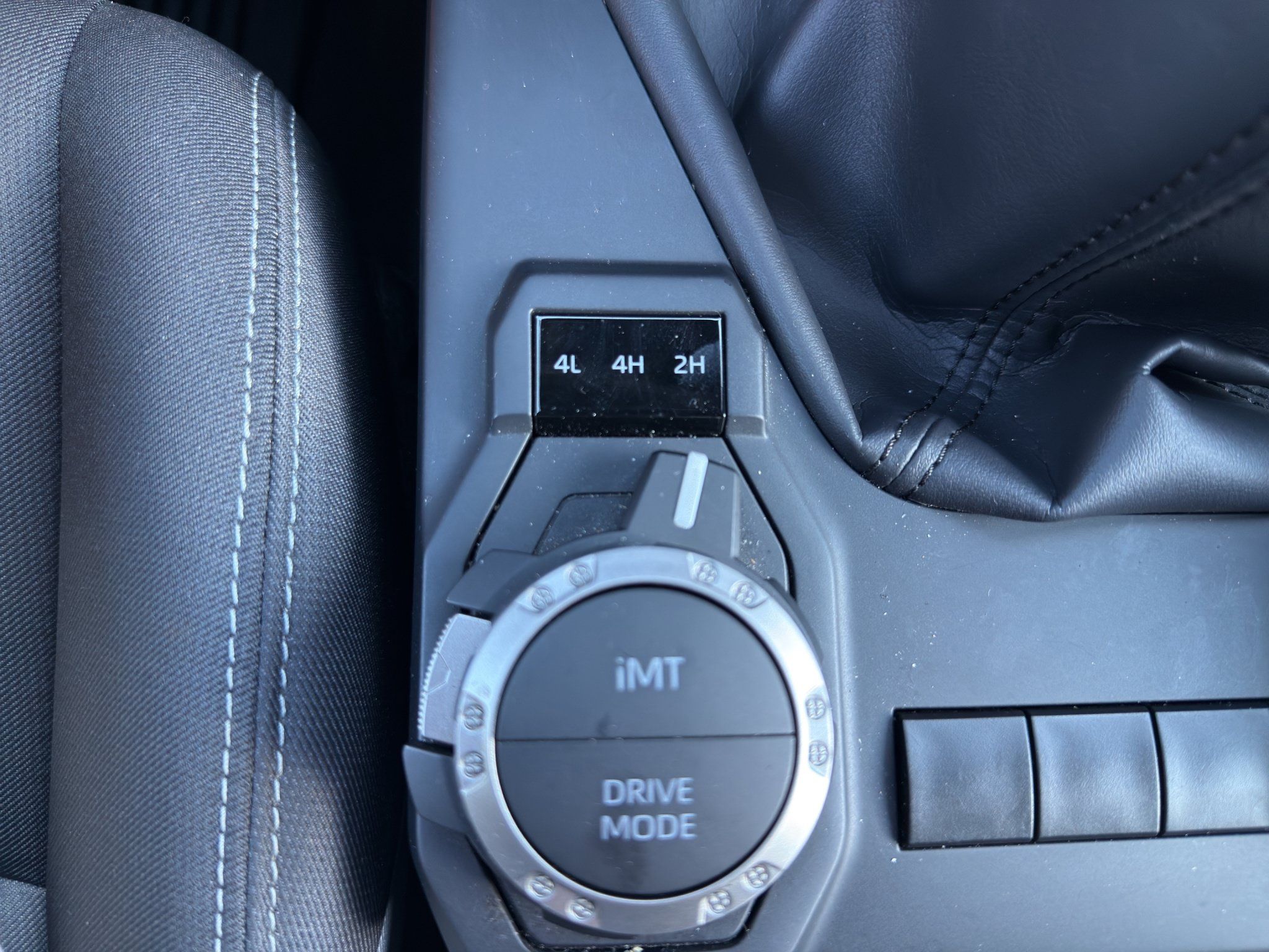Used 2024 Toyota Tacoma TRD Sport w/ TRD Sport Upgrade Package AWD/4WD image 26
