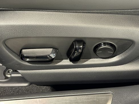 New 2026 Lexus UX 300h FWD image 17