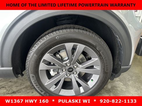 Used 2023 Ford Explorer XLT w/ Equipment Group 202A AWD/4WD image 2