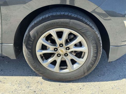 Used 2019 Chevrolet Equinox LT w/ Sun & Navigation Package AWD/4WD image 6