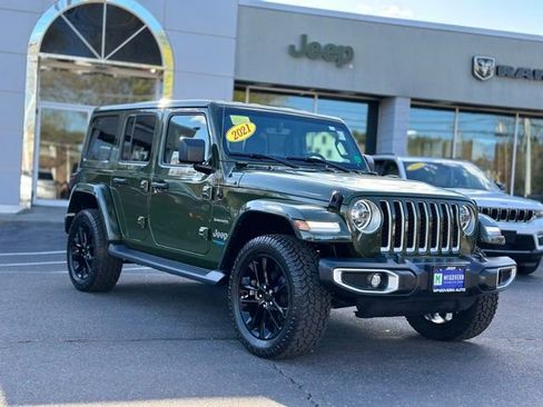 Used 2021 Jeep Wrangler Unlimited Sahara w/ Cold Weather Group AWD/4WD image 10