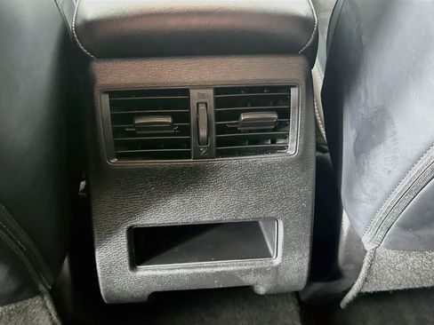 Used 2024 Mitsubishi Outlander SE AWD/4WD image 28