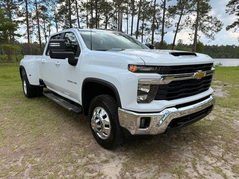 Used 2025 Chevrolet Silverado 3500 LT w/ Safety Package AWD/4WD image 7
