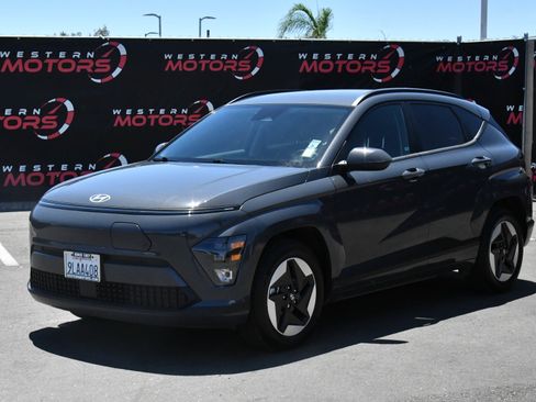 Used 2024 Hyundai Kona SEL FWD image 3