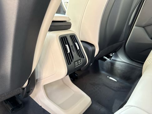 Used 2025 BMW X1 xDrive28i w/ Convenience Package image 17