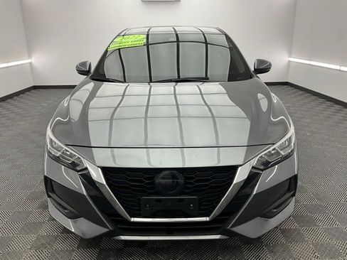 Used 2022 Nissan Sentra SV image 2