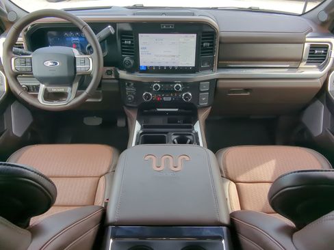 Used 2025 Ford F450 King Ranch w/ Chrome Package image 13