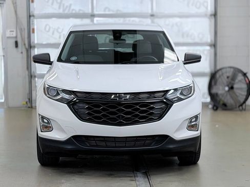 Used 2021 Chevrolet Equinox LS w/ LPO, Blackout Package FWD image 2