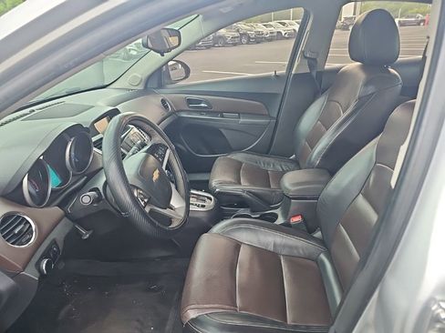 Used 2015 Chevrolet Cruze LT FWD image 10