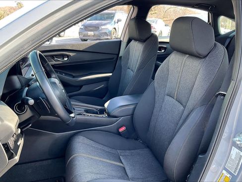 Used 2024 Honda Accord Sport image 8