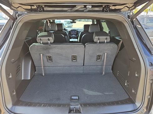Used 2023 Chevrolet Traverse Premier image 47