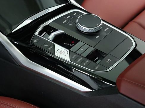 Used 2023 BMW 330i Sedan w/ Premium Package RWD image 31
