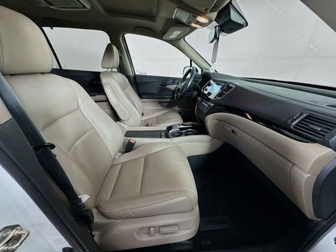 Used 2020 Honda Pilot Touring image 35