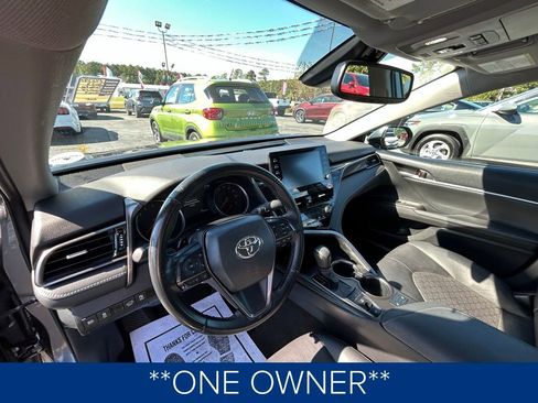 Used 2023 Toyota Camry XSE image 2