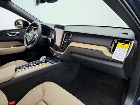 New 2026 Volvo XC60 B5 Plus w/ Climate Package AWD/4WD image 17