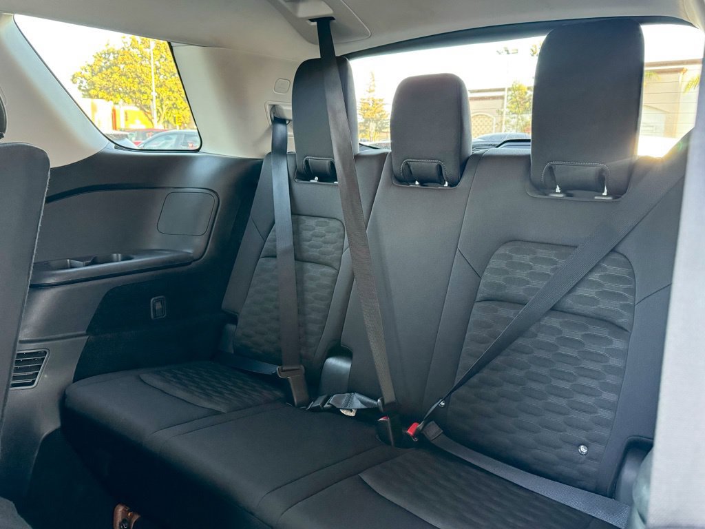 Used 2024 Nissan Pathfinder SV FWD image 21
