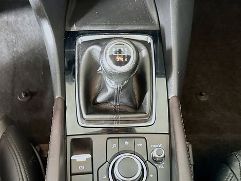 Used 2017 MAZDA MAZDA3 Grand Touring FWD image 24