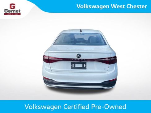 Used 2026 Volkswagen Jetta SE w/ Black Wheel Package FWD image 7