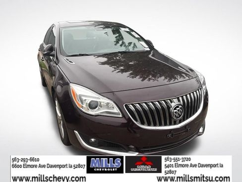 Used 2017 Buick Regal Premium FWD image 1