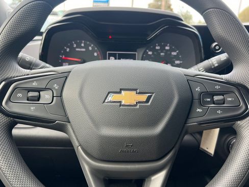 Used 2026 Chevrolet Trax LS FWD image 22