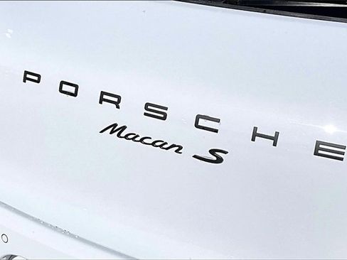 Used 2016 Porsche Macan S image 33